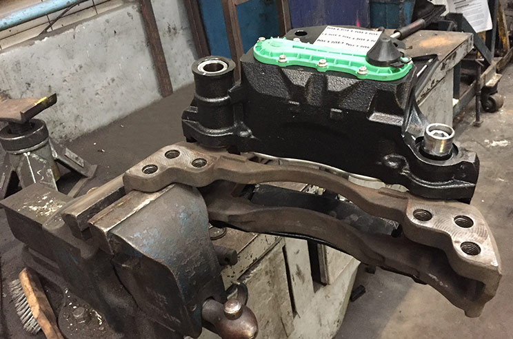 Caliper in vice web